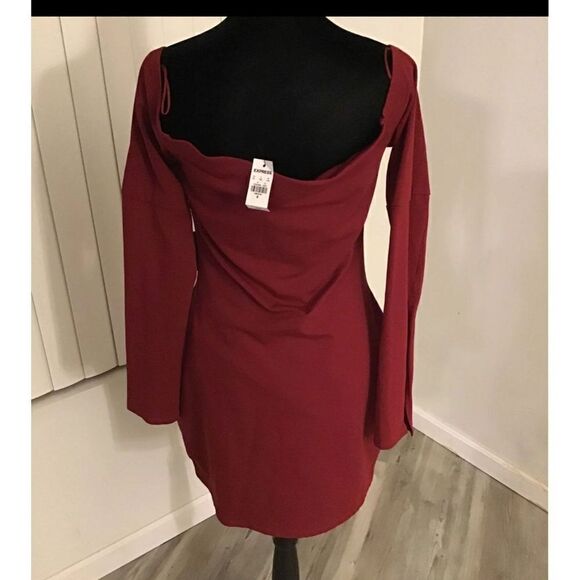 NWT~EXPRESS Burgundy Wine Off Shoulder Bodycon Dress Sz M - Picture 2 of 4